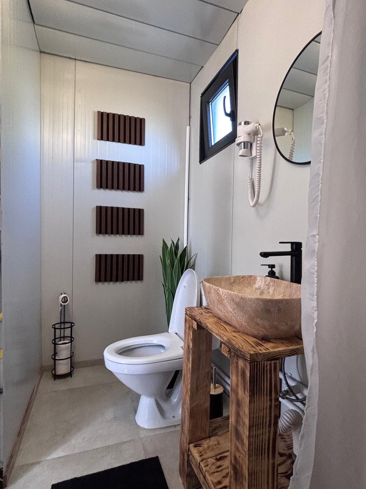 cazare_bungalow_toalete_proprii