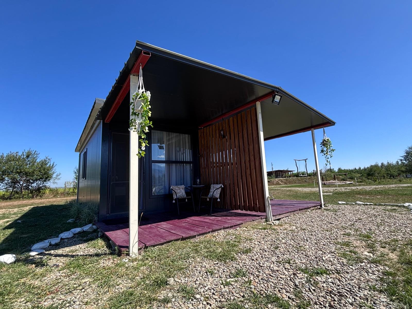 cazare_bungalow_vedere_de_afara